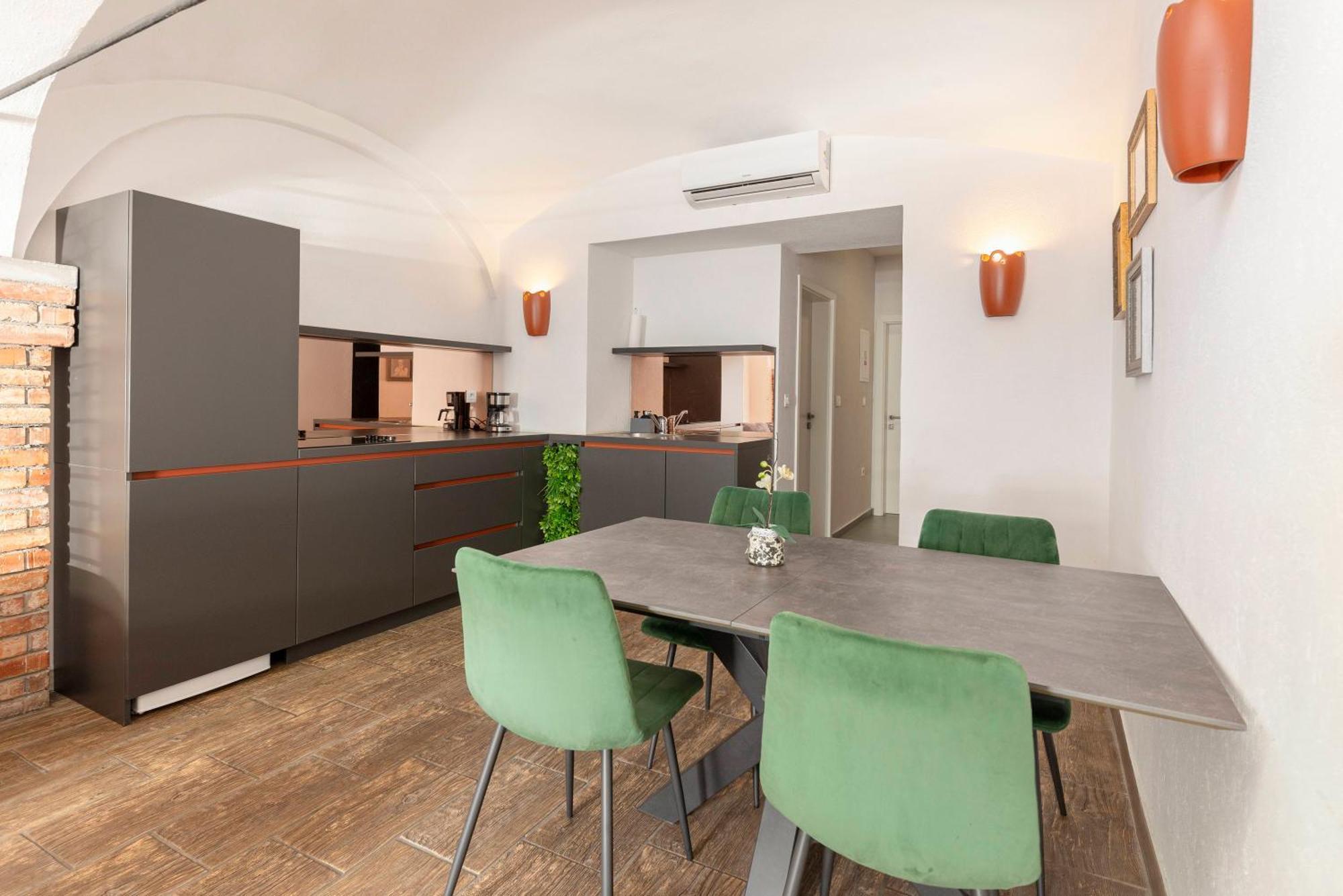 Aroma Apartments Ljubljana Kültér fotó